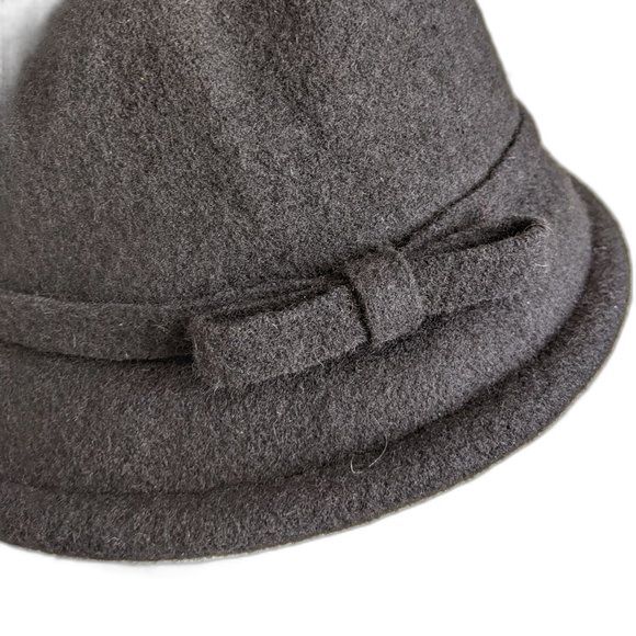 Cloche Hat Side Bow Black All Seasons - 100% Wool - Fall Style Evening Dress Up - Picture 8 of 10